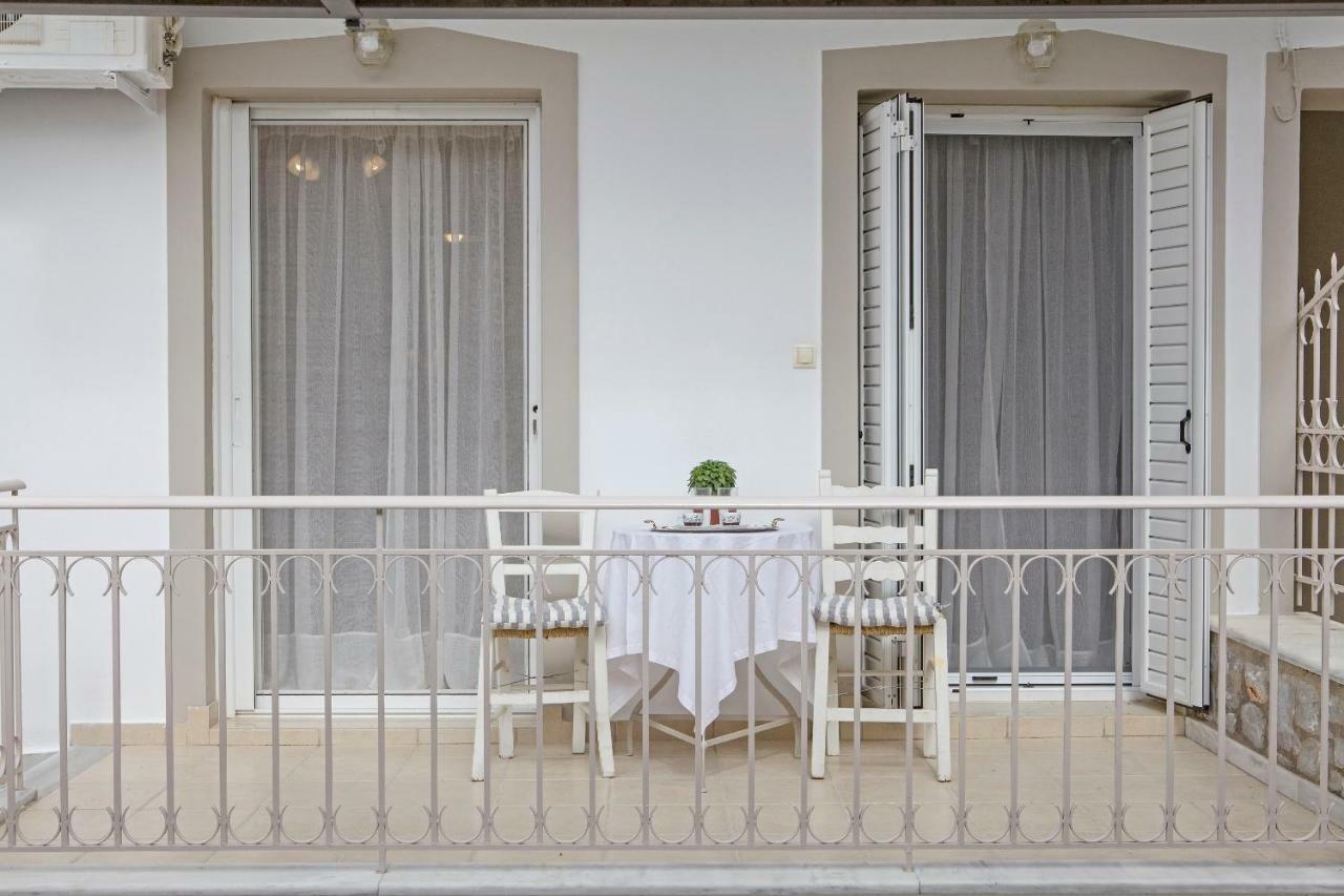 Remezzo Apartments Akrogiali ภายนอก รูปภาพ
