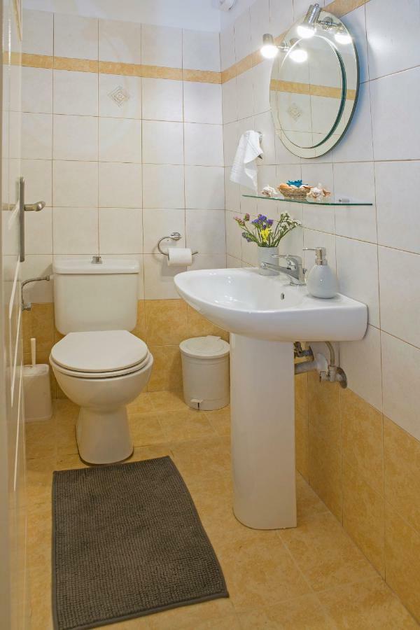 Remezzo Apartments Akrogiali ภายนอก รูปภาพ