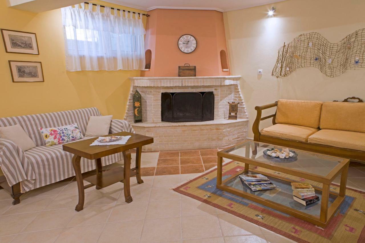 Remezzo Apartments Akrogiali ห้อง รูปภาพ